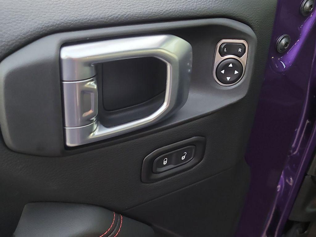 new 2026 Jeep Gladiator car, priced at $59,777