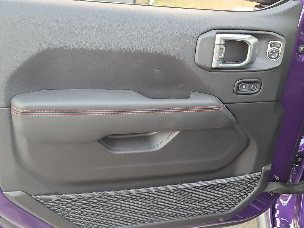 new 2026 Jeep Gladiator car, priced at $59,777