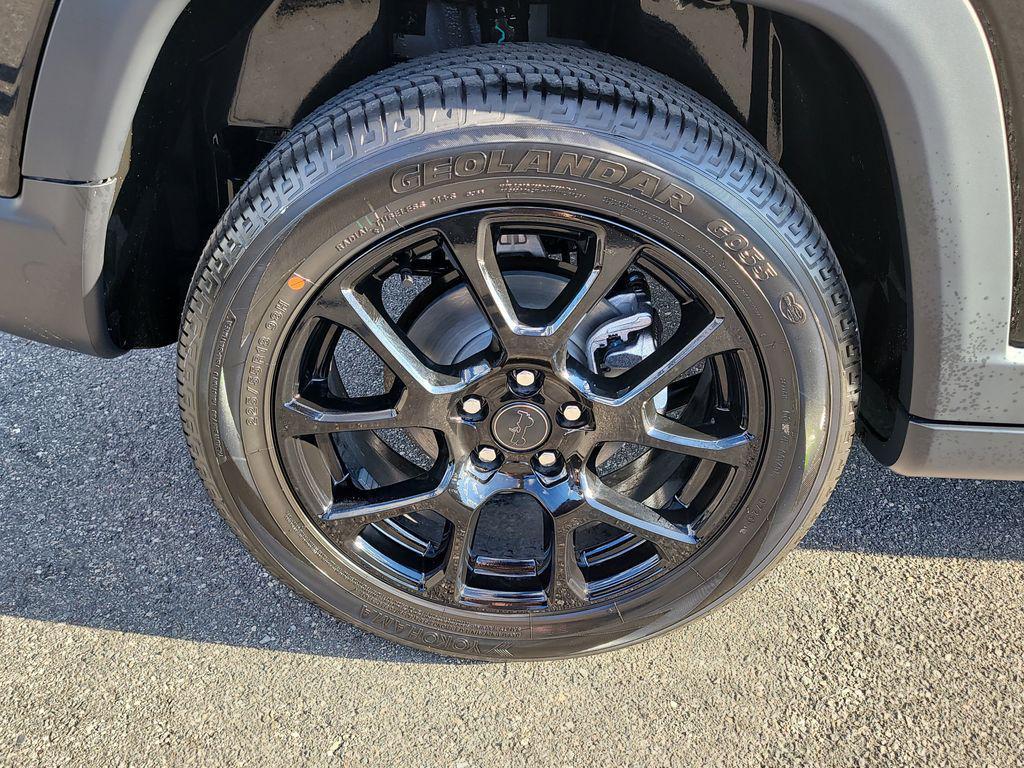 new 2026 Jeep Compass car, priced at $36,989