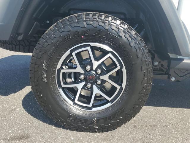 new 2025 Jeep Gladiator car, priced at $52,890