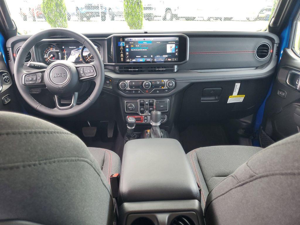 new 2025 Jeep Gladiator car, priced at $43,205