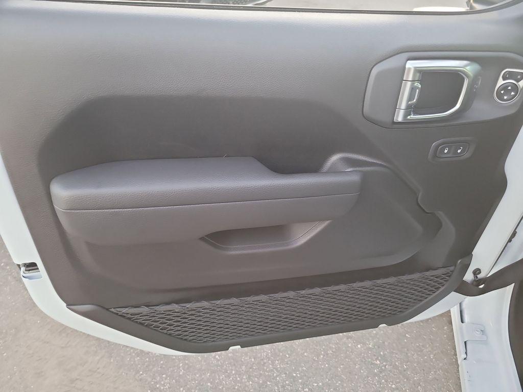 new 2026 Jeep Wrangler car, priced at $52,408