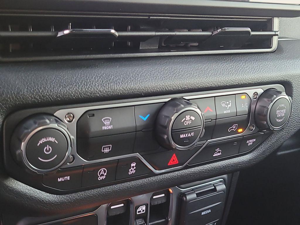 new 2026 Jeep Wrangler car, priced at $52,408