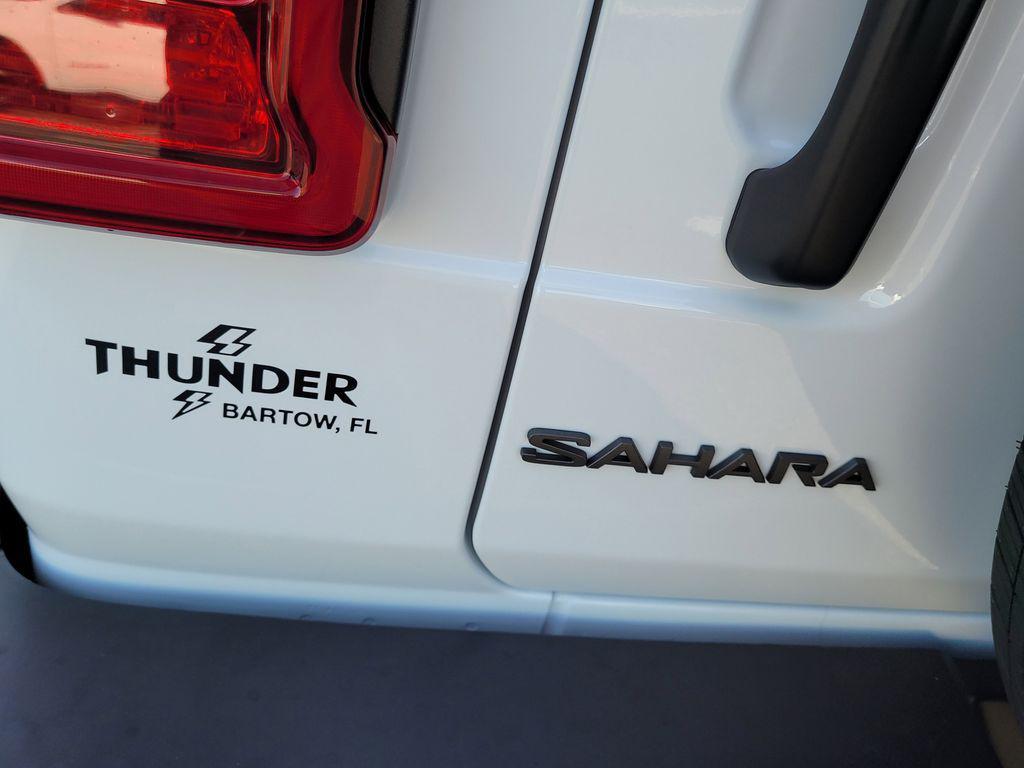 new 2025 Jeep Wrangler car, priced at $48,088