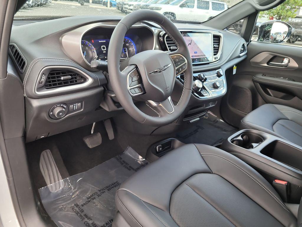 new 2026 Chrysler Pacifica car, priced at $40,398