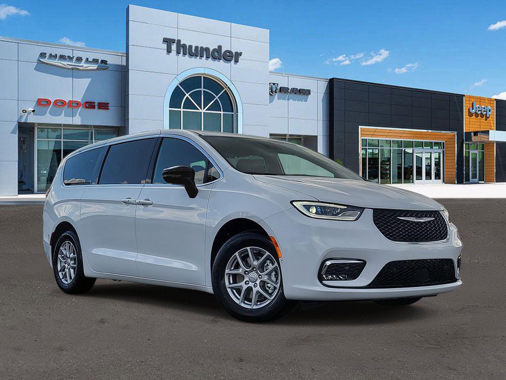 new 2026 Chrysler Pacifica car, priced at $40,398