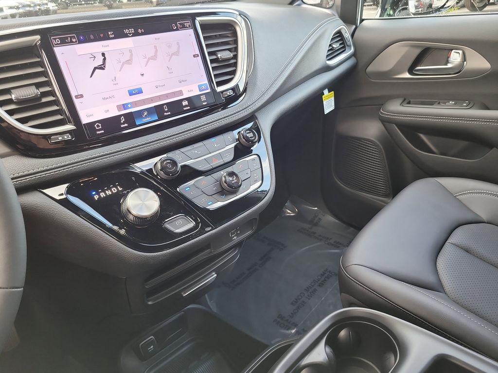 new 2026 Chrysler Pacifica car, priced at $40,398