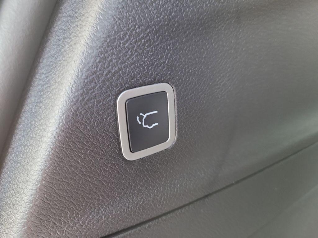 new 2026 Chrysler Pacifica car, priced at $40,398