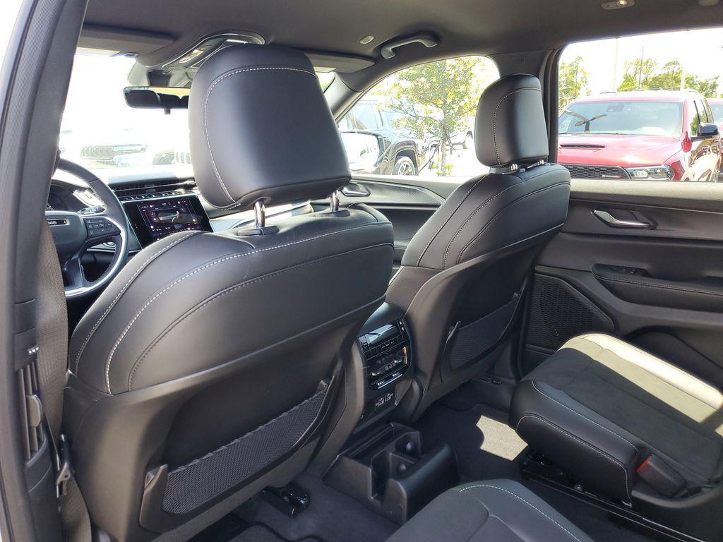 new 2025 Jeep Grand Cherokee L car, priced at $34,474