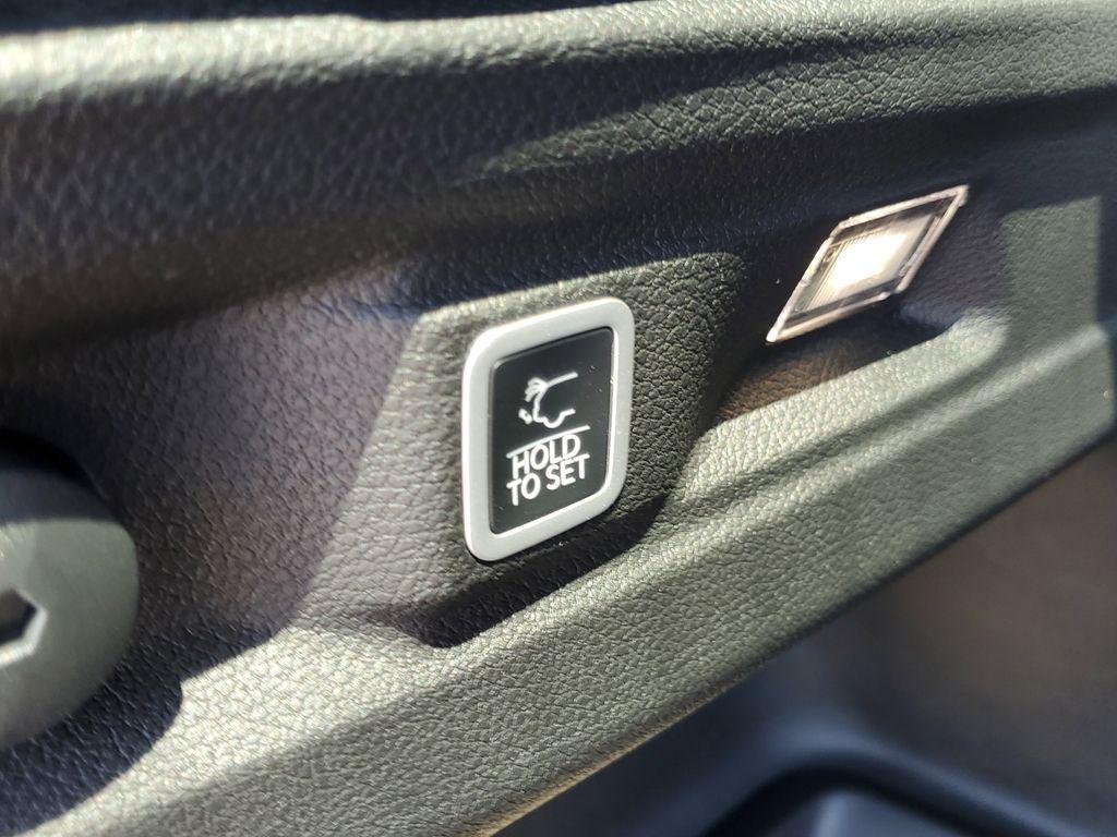 new 2025 Jeep Grand Cherokee L car, priced at $34,474