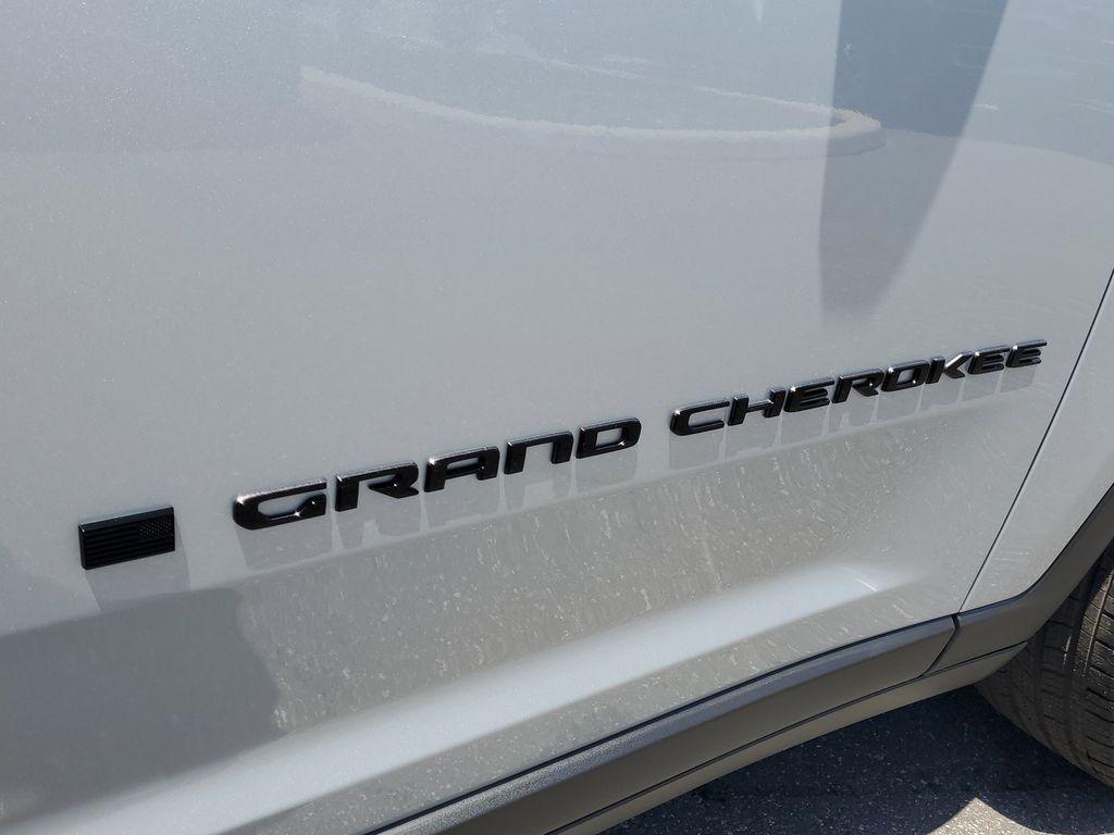 new 2025 Jeep Grand Cherokee L car, priced at $34,474