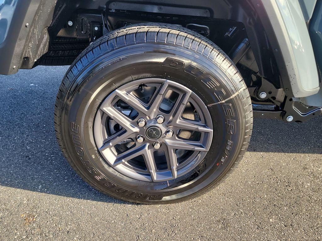 new 2025 Jeep Gladiator car, priced at $41,055