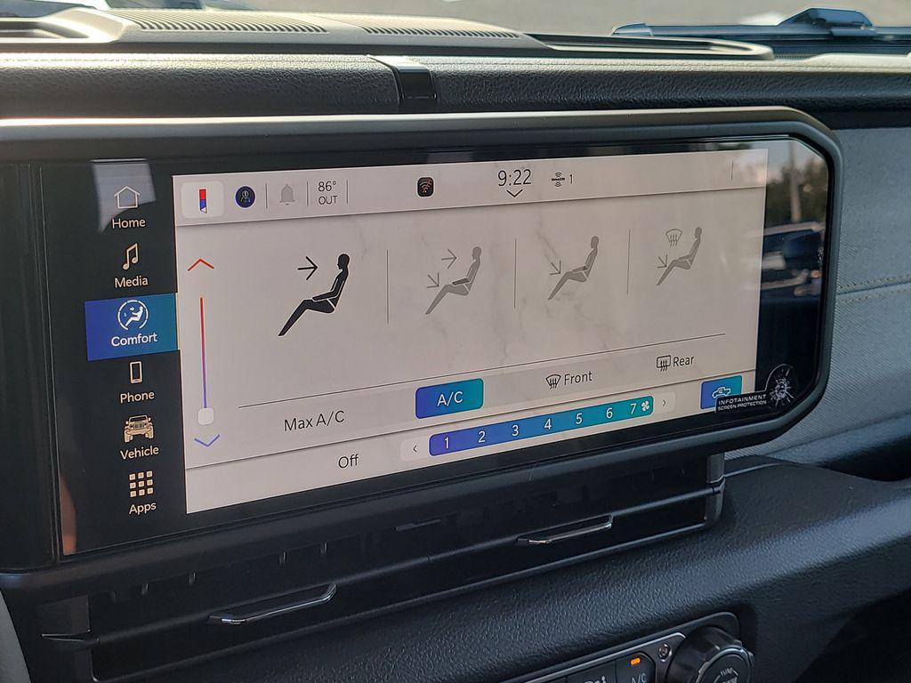 new 2025 Jeep Gladiator car, priced at $41,055