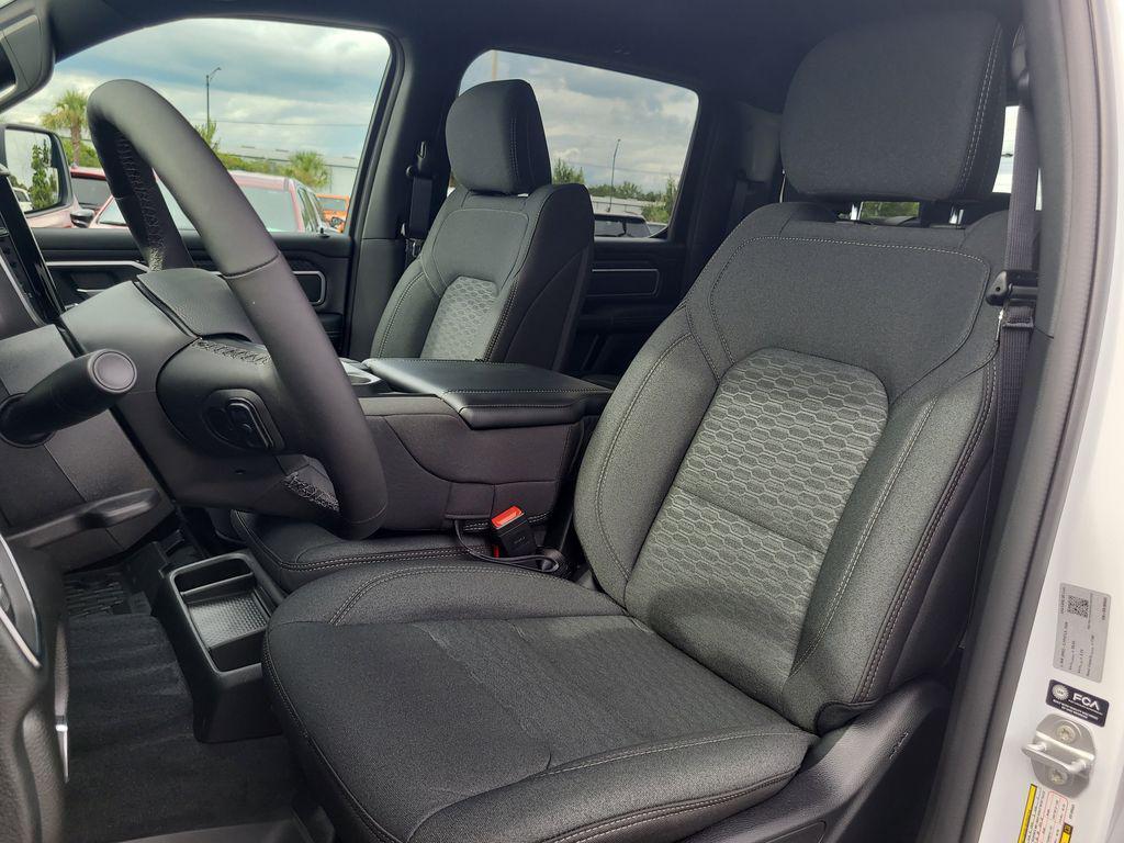 new 2025 Ram 1500 car, priced at $41,714