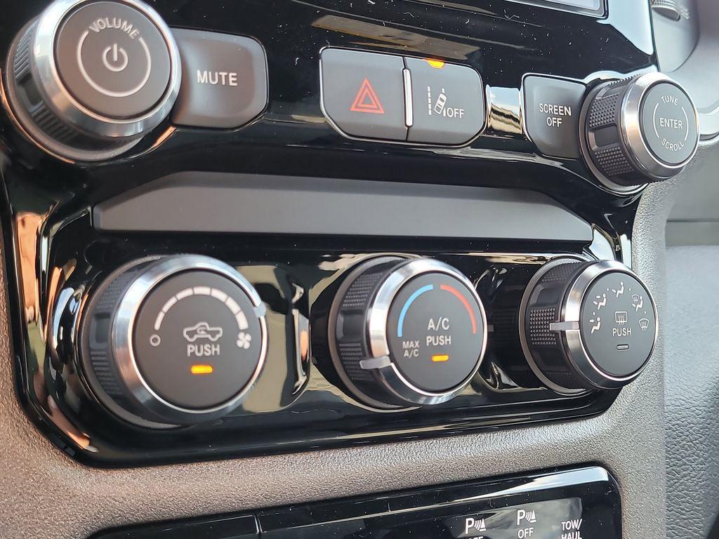 new 2025 Ram 1500 car, priced at $34,643