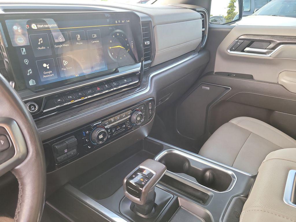 used 2022 Chevrolet Silverado 1500 car, priced at $45,921