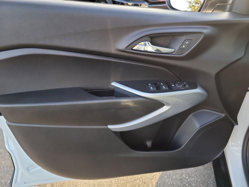 used 2025 Chevrolet Trax car, priced at $21,702