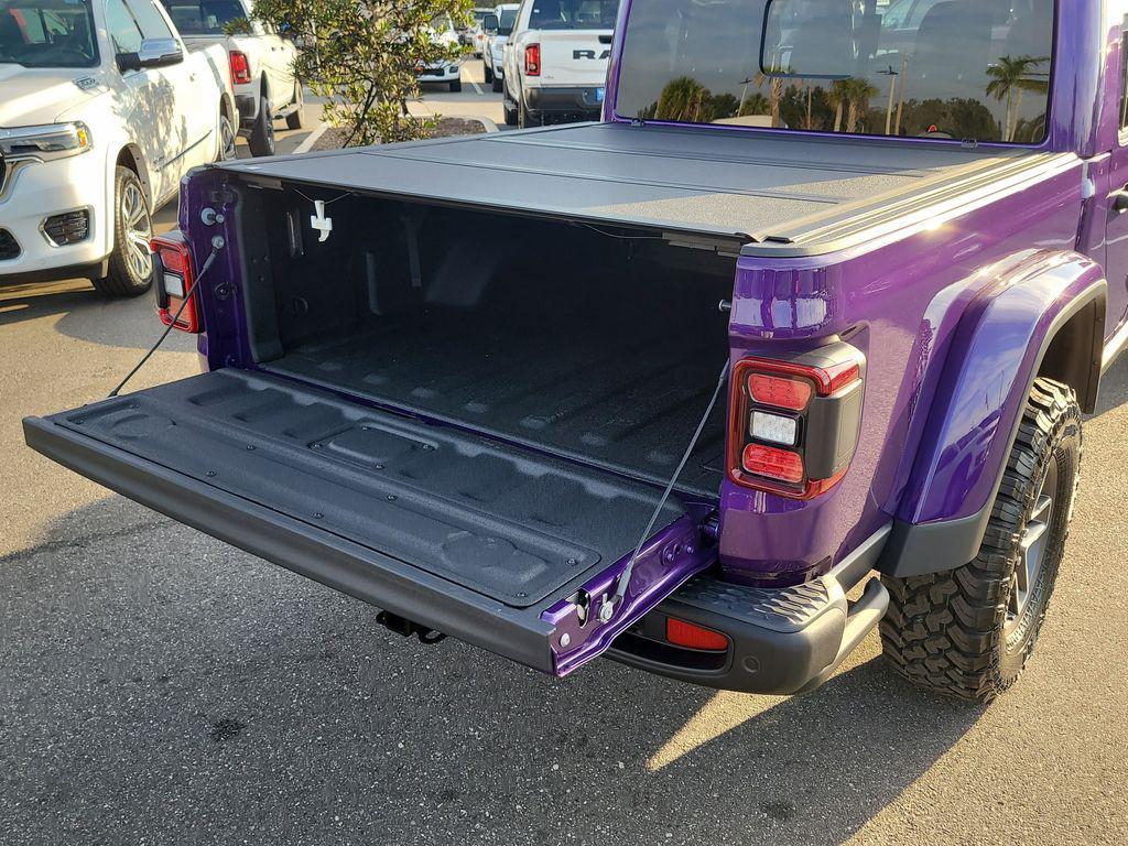 new 2026 Jeep Gladiator car, priced at $64,120