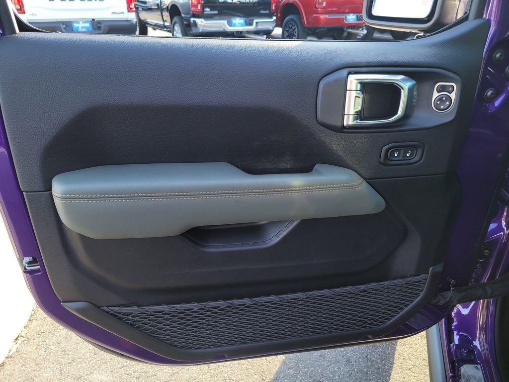 new 2026 Jeep Gladiator car, priced at $64,120