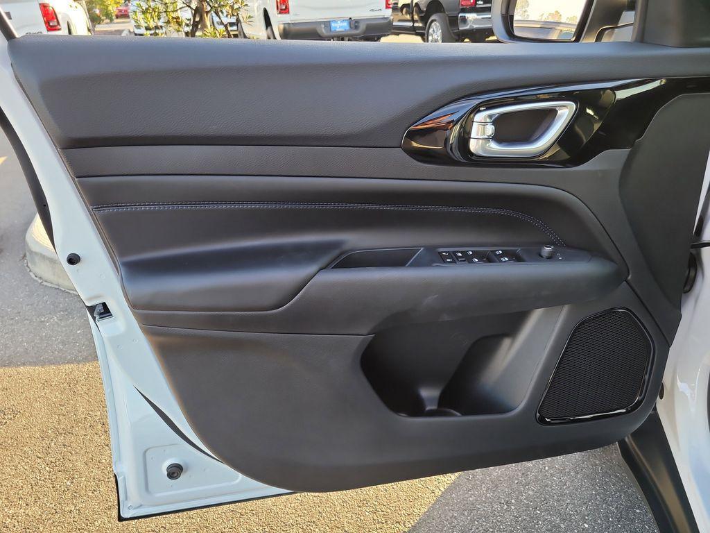 new 2026 Jeep Compass car, priced at $28,697