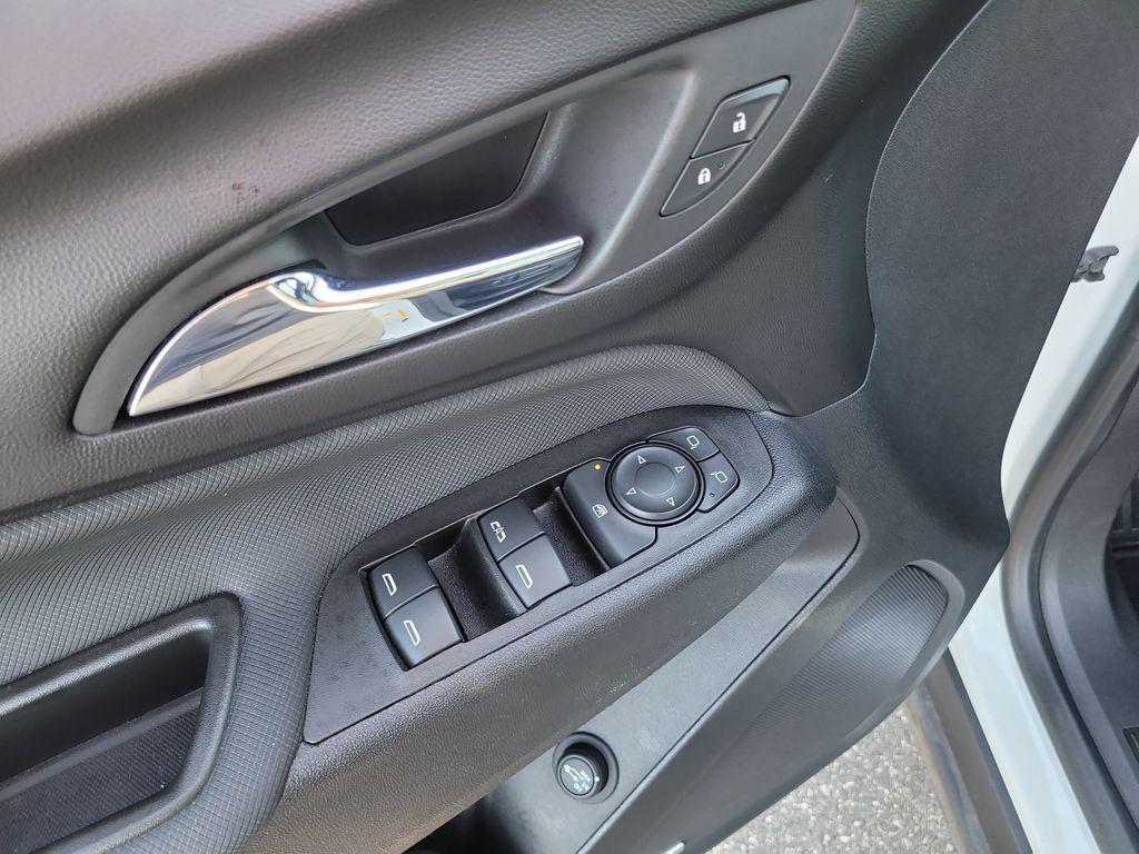 used 2022 Chevrolet Equinox car, priced at $20,692