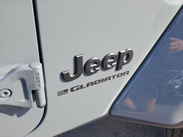 new 2024 Jeep Gladiator car, priced at $38,784