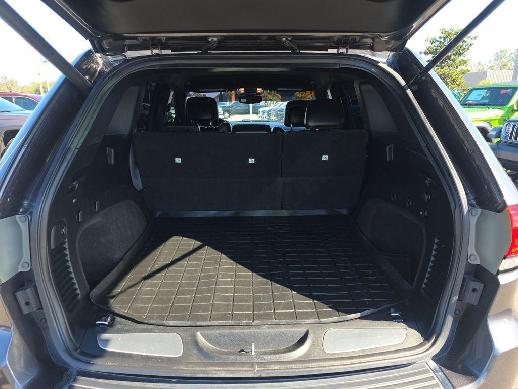 used 2017 Jeep Grand Cherokee car, priced at $13,441