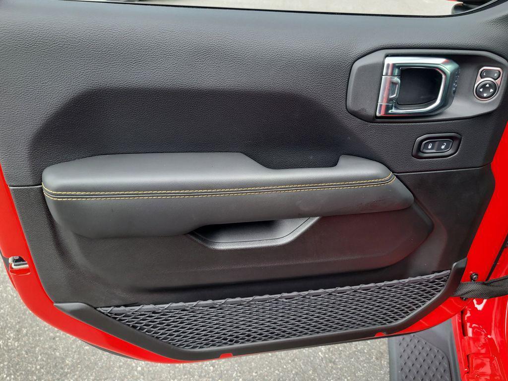 new 2025 Jeep Gladiator car, priced at $41,787