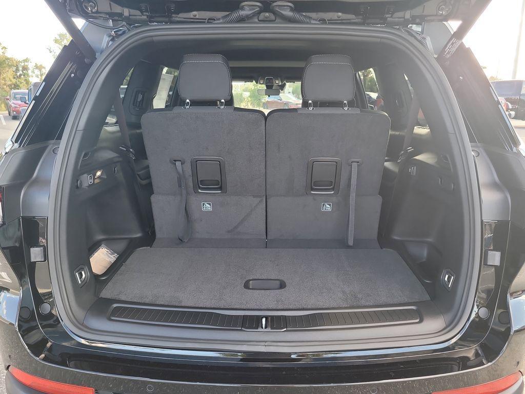 new 2025 Jeep Grand Cherokee L car, priced at $37,654