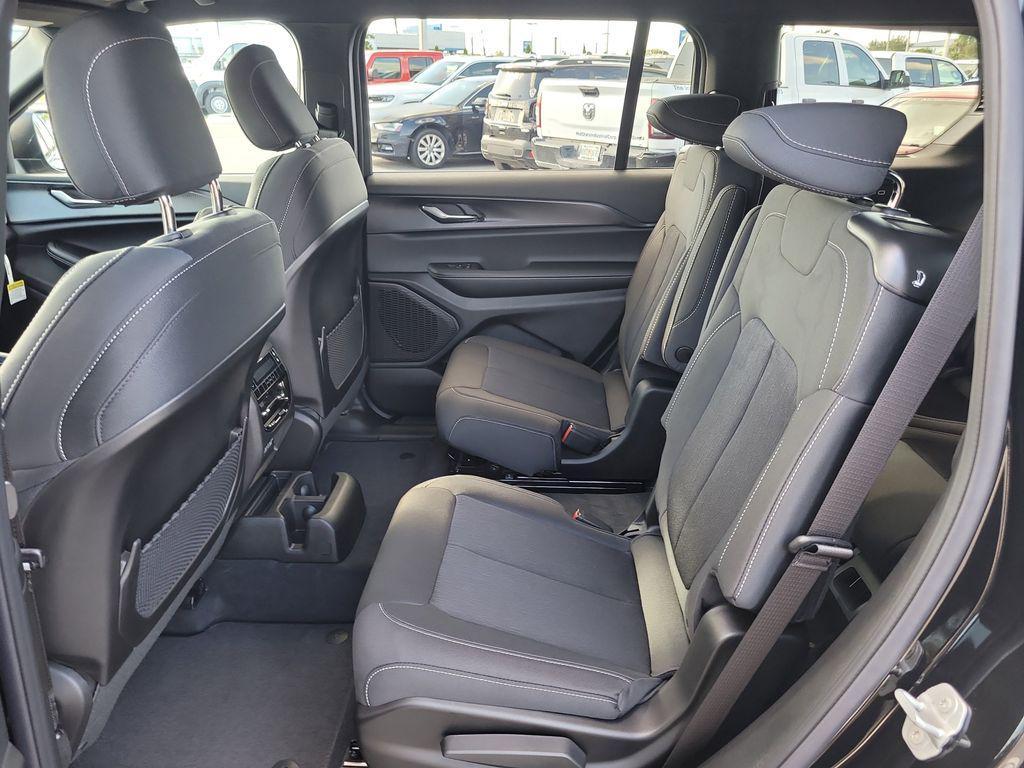 new 2025 Jeep Grand Cherokee L car, priced at $37,654