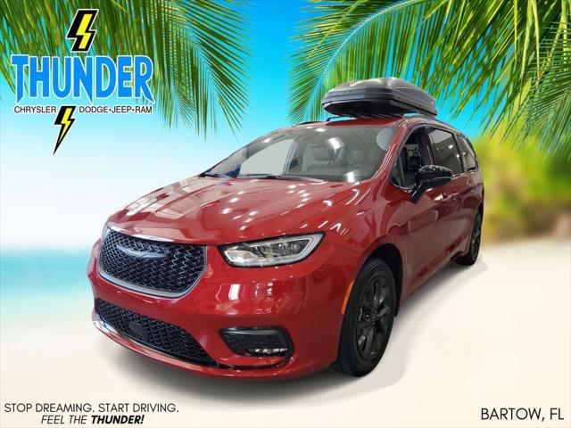 new 2025 Chrysler Pacifica car, priced at $44,522