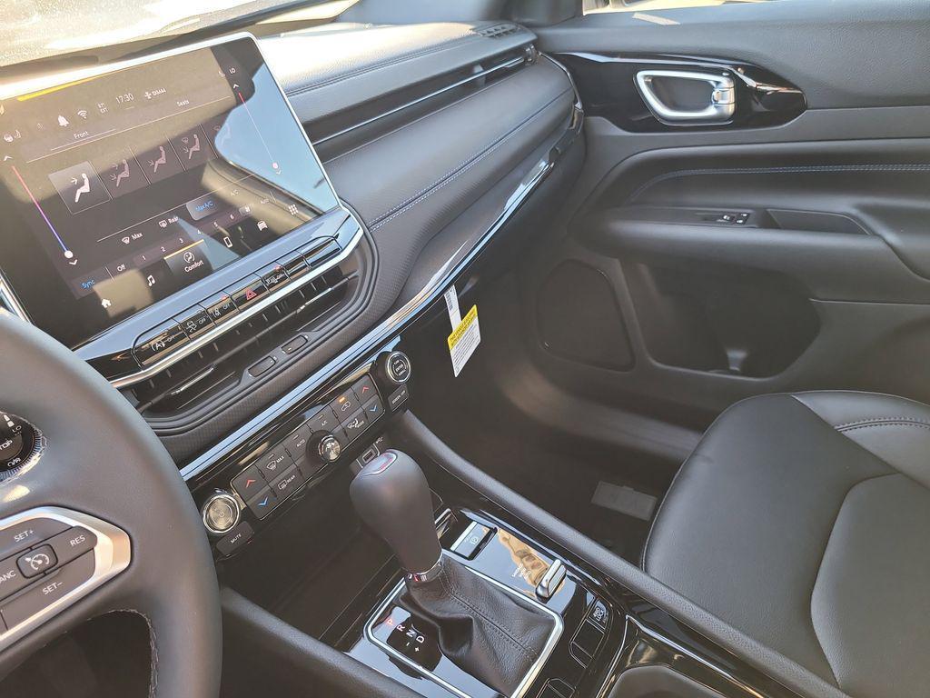 new 2026 Jeep Compass car, priced at $36,074