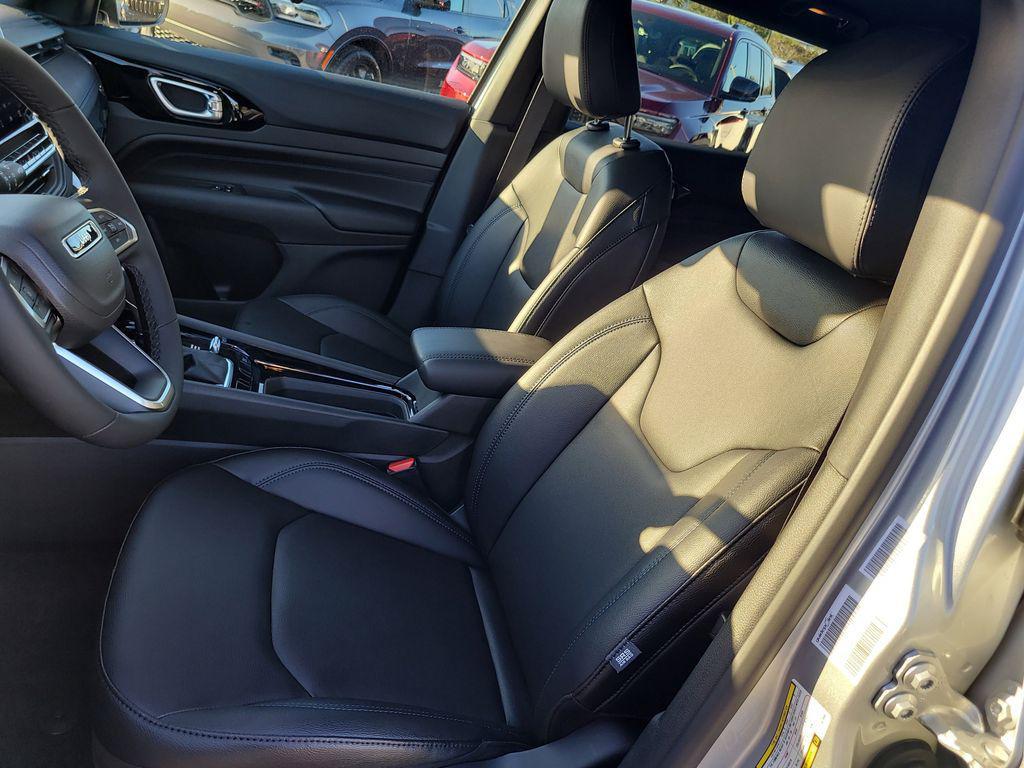 new 2026 Jeep Compass car, priced at $36,074