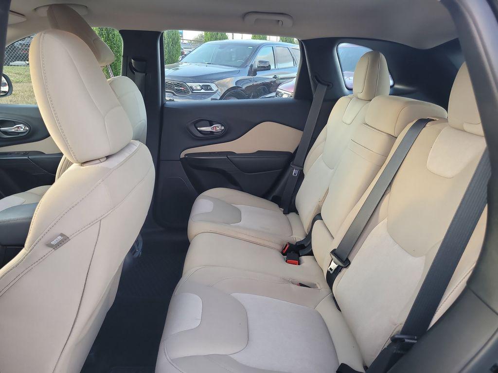 used 2016 Jeep Cherokee car, priced at $14,252