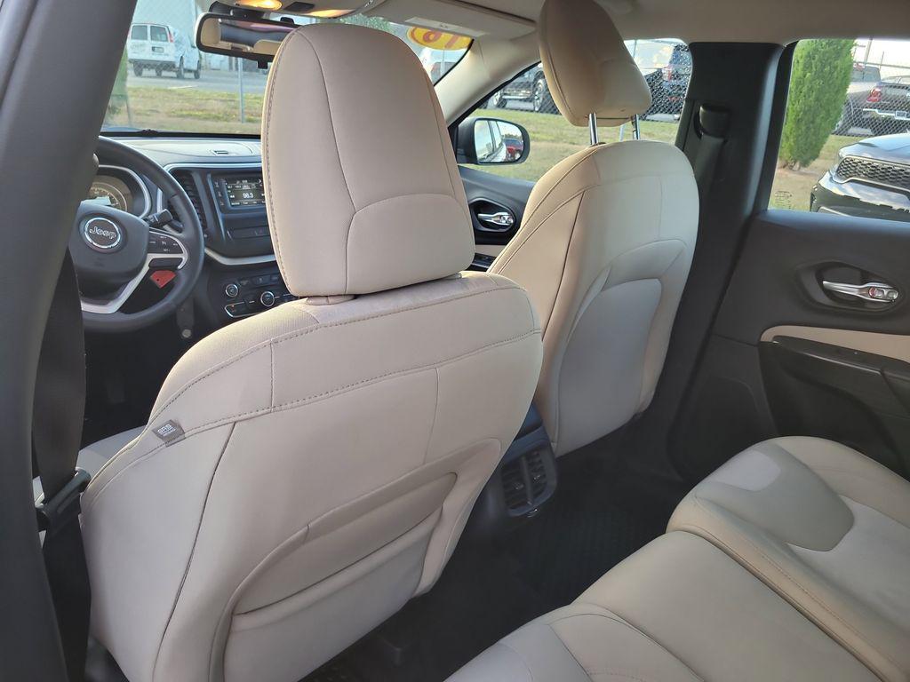 used 2016 Jeep Cherokee car, priced at $14,252