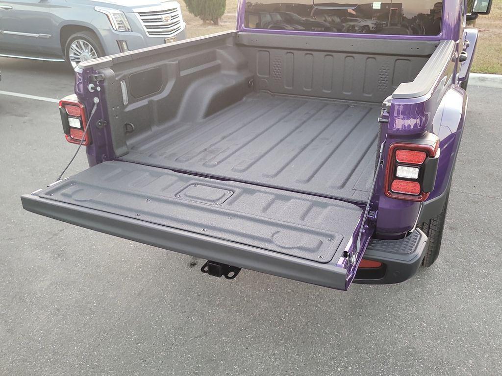 new 2026 Jeep Gladiator car, priced at $49,397