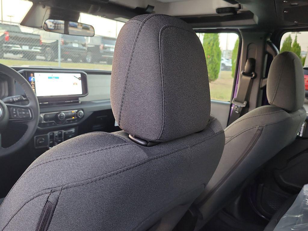 new 2026 Jeep Gladiator car, priced at $49,397