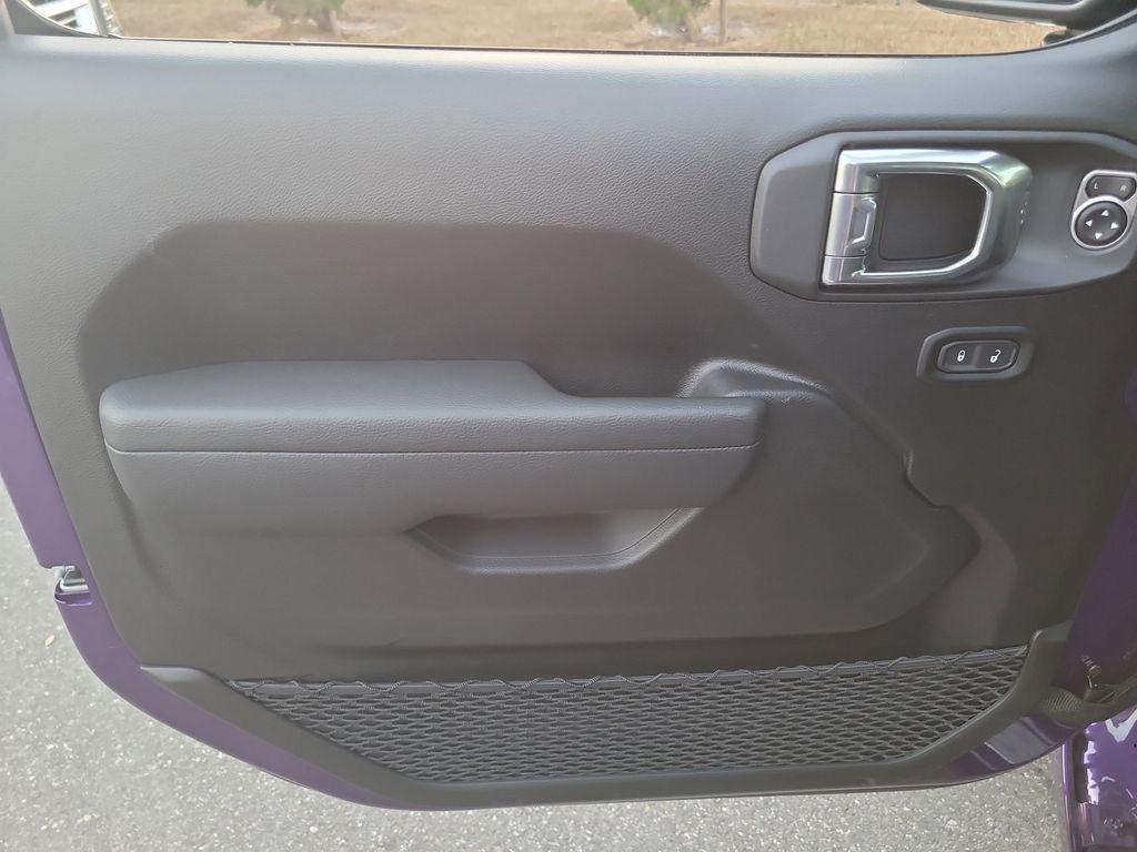 new 2026 Jeep Gladiator car, priced at $49,397