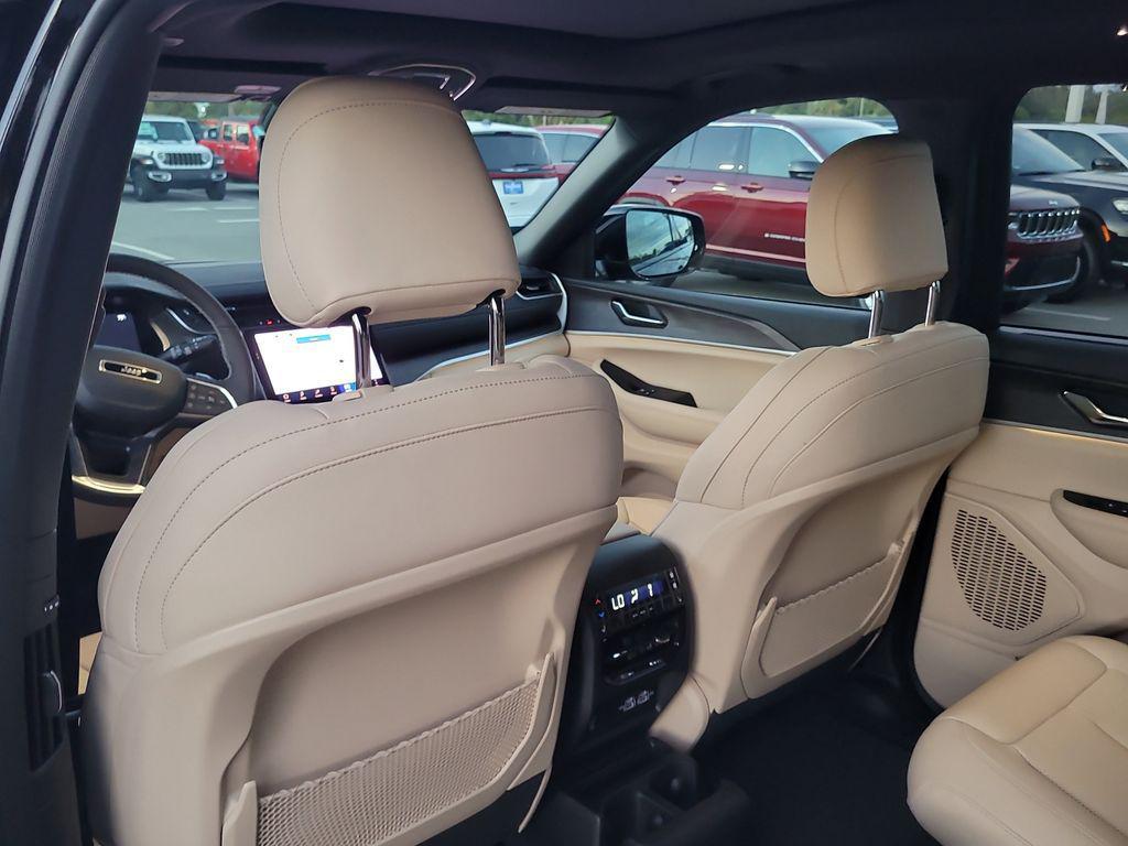 new 2025 Jeep Grand Cherokee L car, priced at $47,858