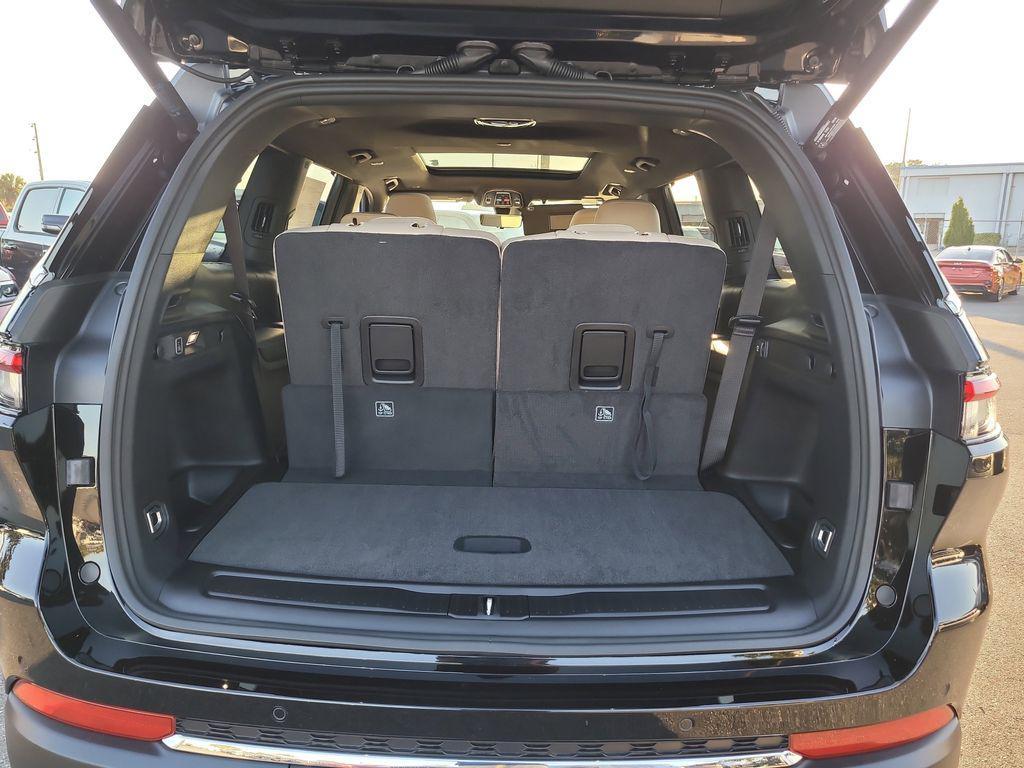 new 2025 Jeep Grand Cherokee L car, priced at $48,434