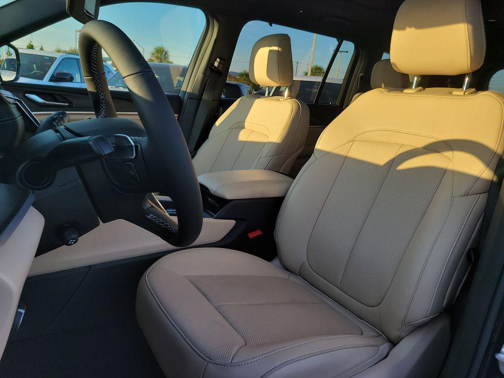 new 2025 Jeep Grand Cherokee L car, priced at $48,434