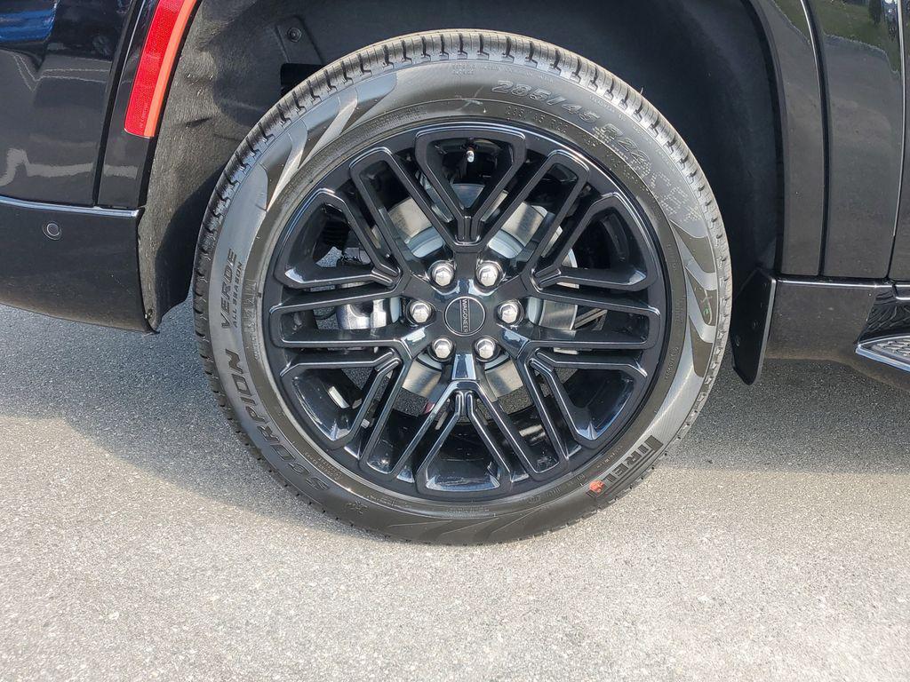 new 2025 Jeep Wagoneer L car, priced at $75,989