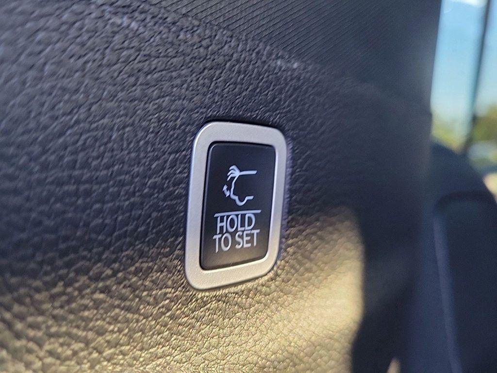 new 2025 Jeep Wagoneer L car, priced at $72,551