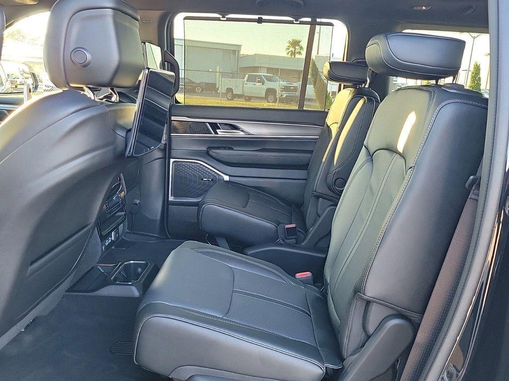 new 2025 Jeep Wagoneer L car, priced at $72,551