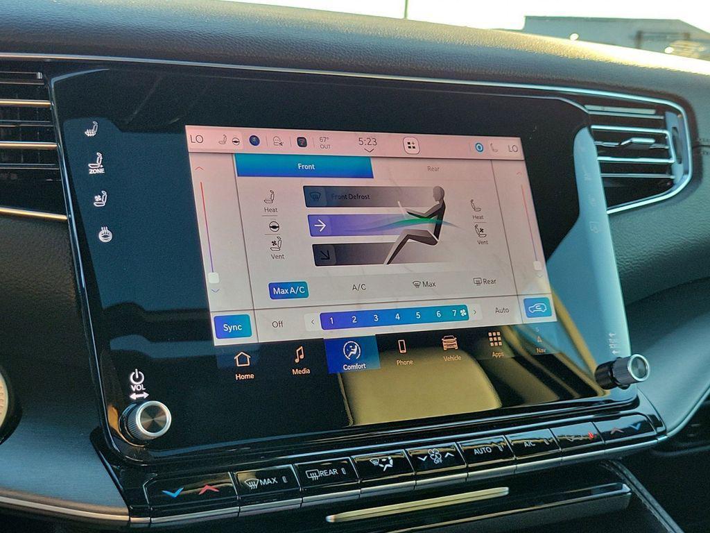 new 2025 Jeep Wagoneer L car, priced at $72,551