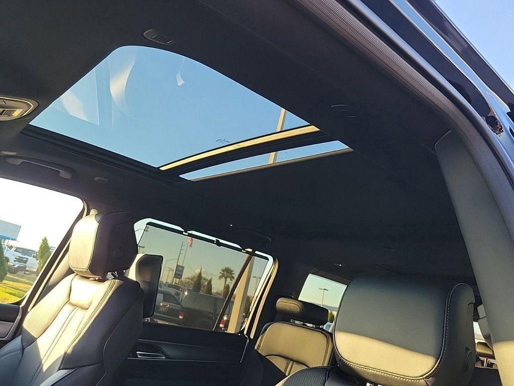 new 2025 Jeep Wagoneer L car, priced at $72,551