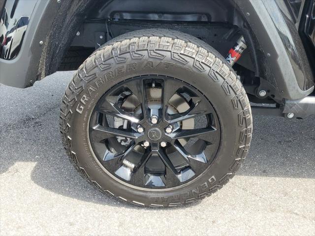 used 2024 Jeep Gladiator car, priced at $39,976