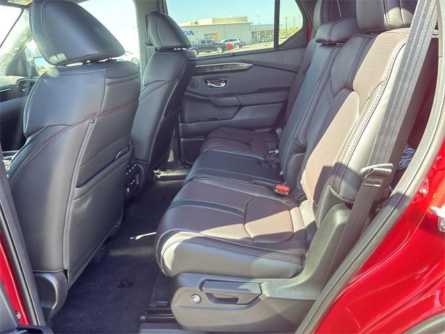 new 2025 Honda Pilot car, priced at $55,399