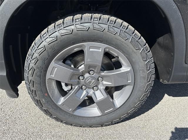 new 2025 Honda Ridgeline car, priced at $44,687