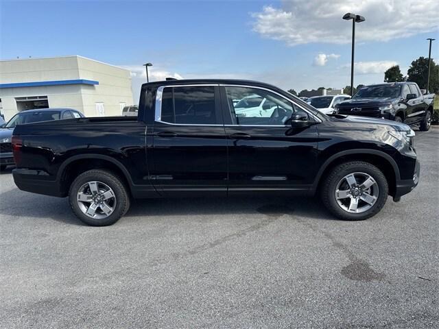 new 2025 Honda Ridgeline car, priced at $42,041